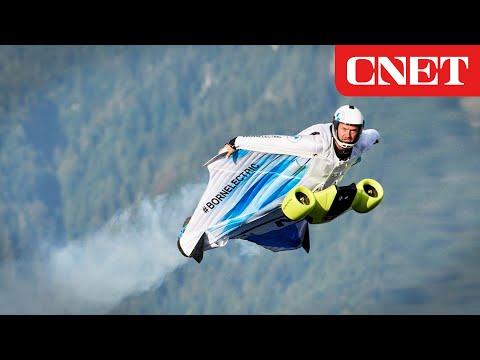 Watch world&#039;s first electric wingsuit flight